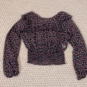 Floral smocked ruffle top long sleeve M